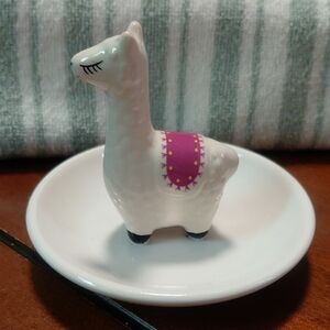 White Ceramic Llama/Alpaca Trinket Tray/Ring Holder Closet 1 Box